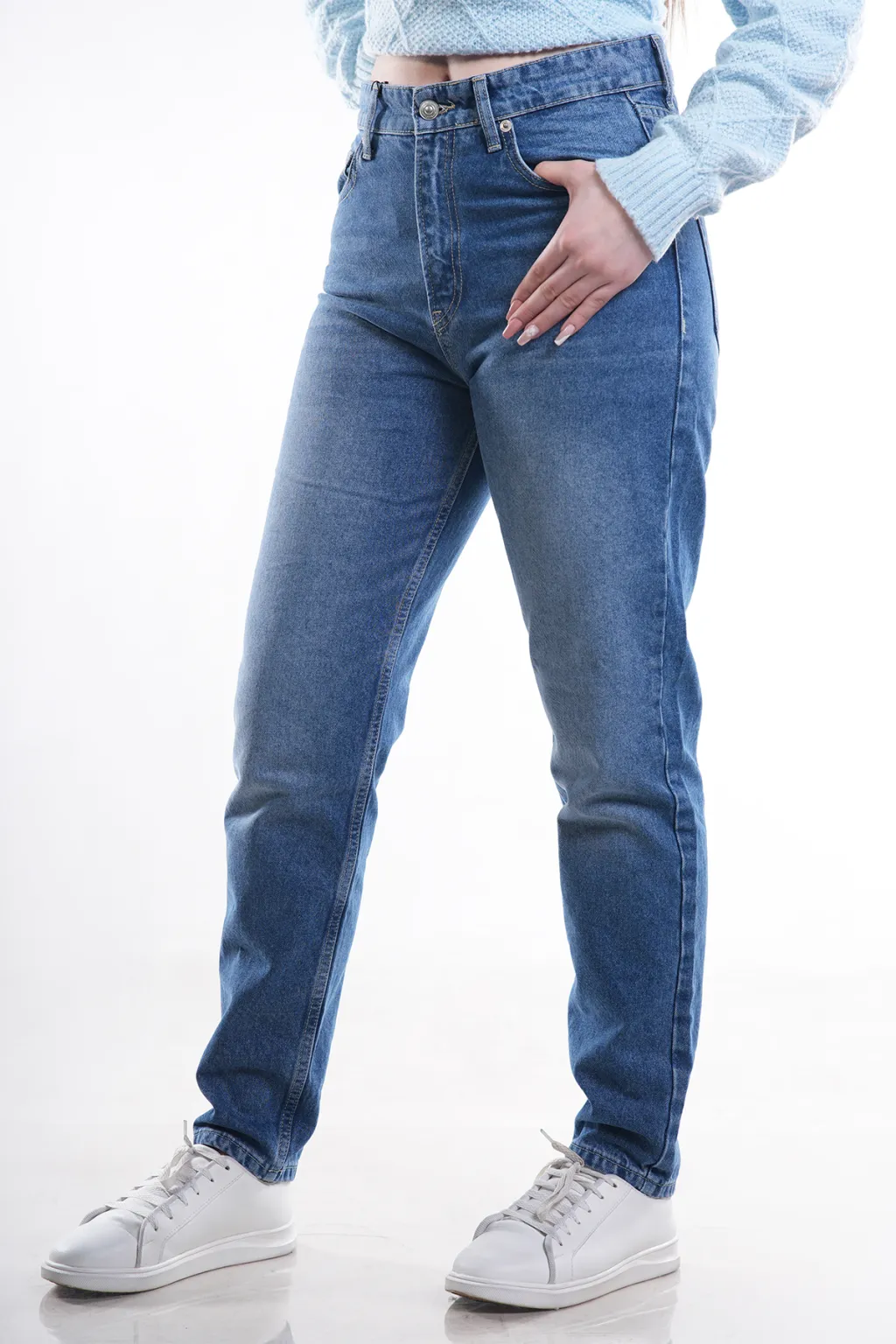 بنطال جينز مام