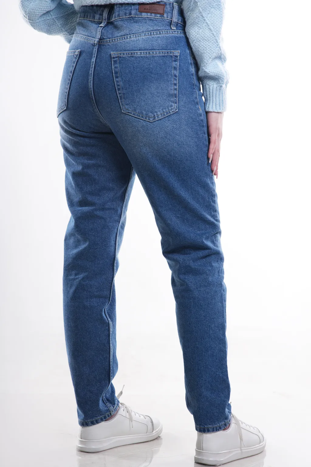 بنطال جينز مام