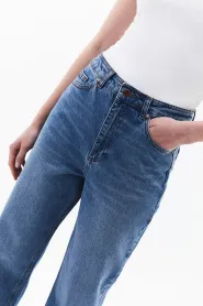 بنطال جينز مام
